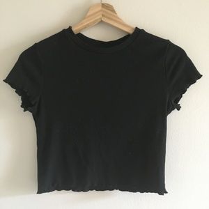 Black Lettuce Edge Crop Top